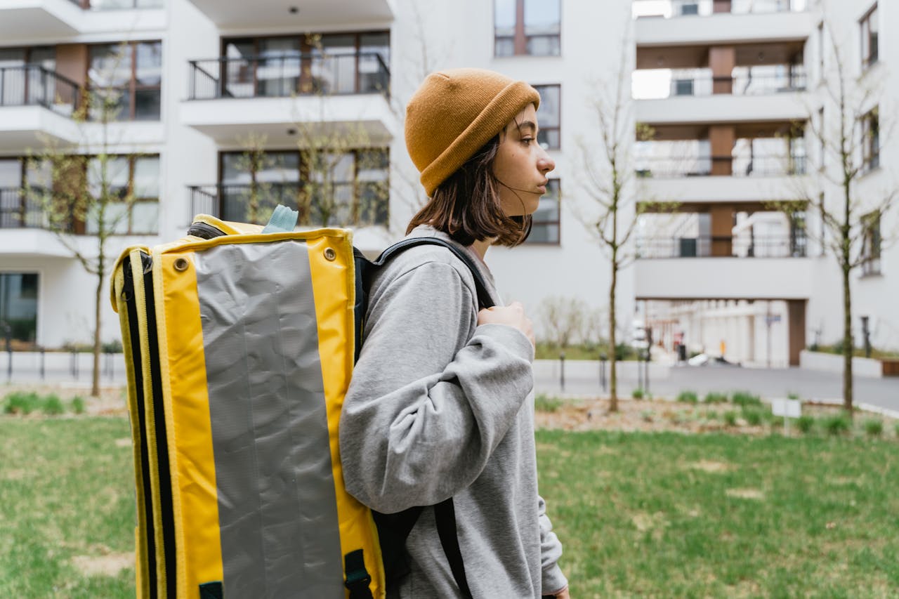 Jakie wyposażenie potrzebne jest do pracy w Glovo?